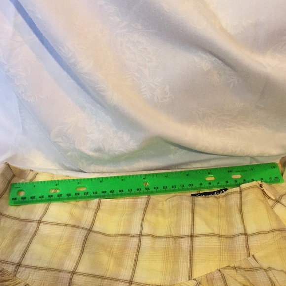 Girls skirt yellow plaid - Picture 2 of 8